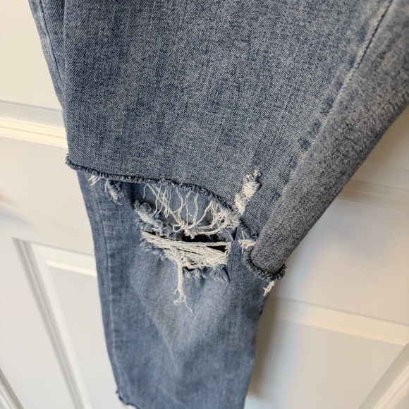 Judy Blue Wide Leg Distressed Cropped Jeans Size 31 - Picture 8 of 10